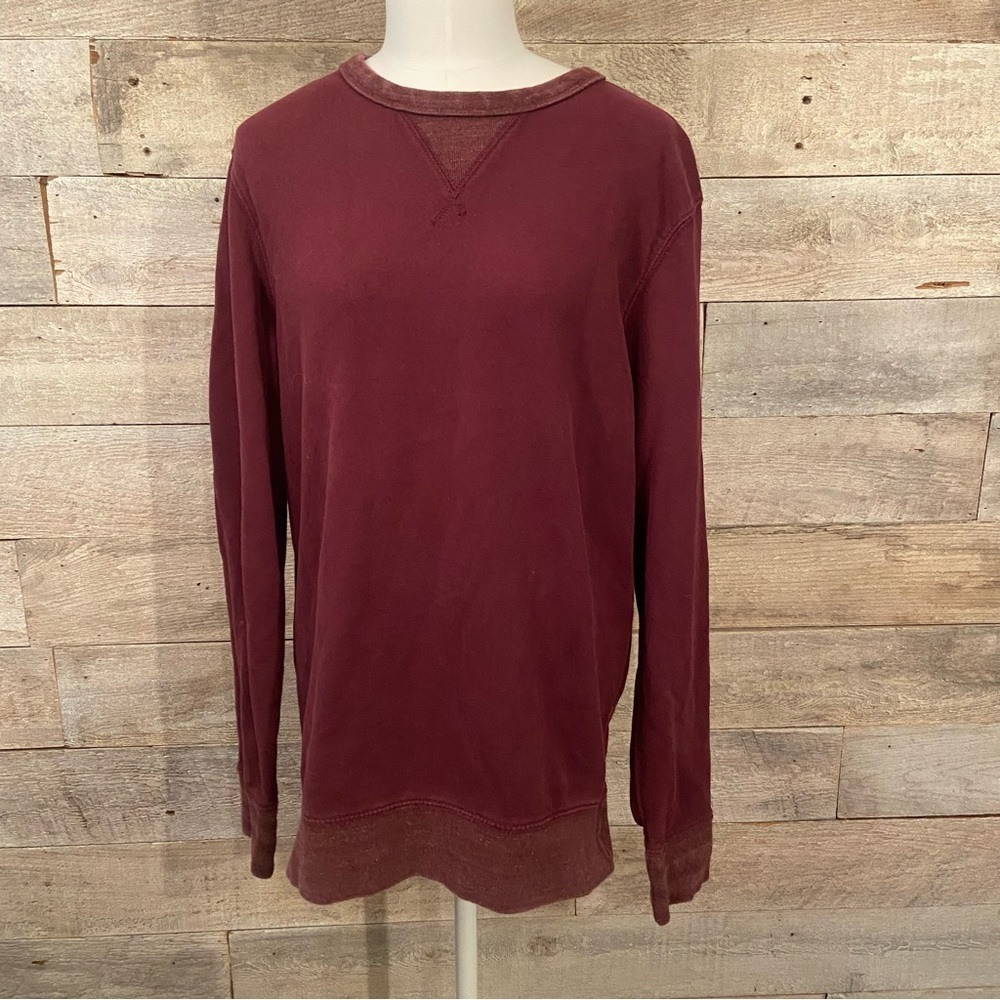 🛍️3/$30 American eagle burgundy coloured crew neck sweatshirt in size small